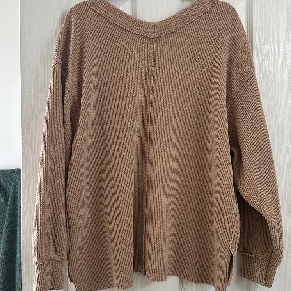 Aerie V-Neck Wonder Textured Sweatshirt in Tan size Small Oversized - Picture 4 of 4